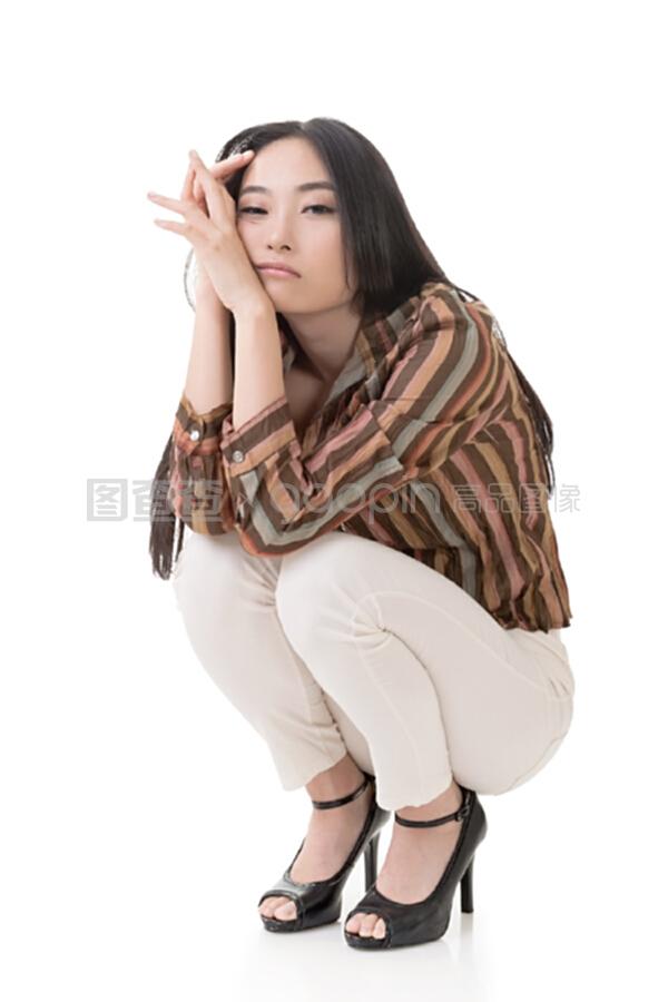 128间房主播跳舞 弹壳舞步